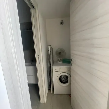 ..a Due Passi Dal Mare * 泰拉西尼