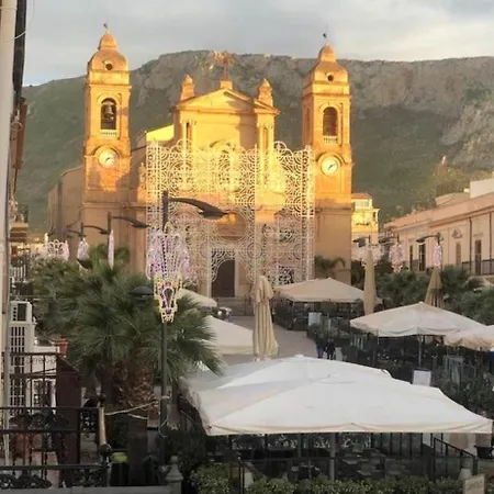 ..a Due Passi Dal Mare 泰拉西尼